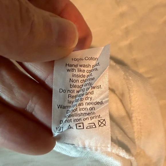 J. Crew cream Reindeer beaded collector Graphic Tee. Medium - Picture 9 of 9